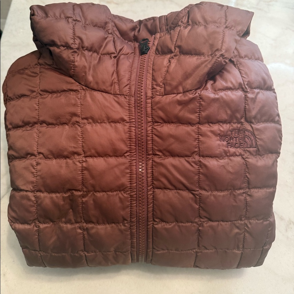 THE NORTH FACE WOMENS THERMOBALL PARKA